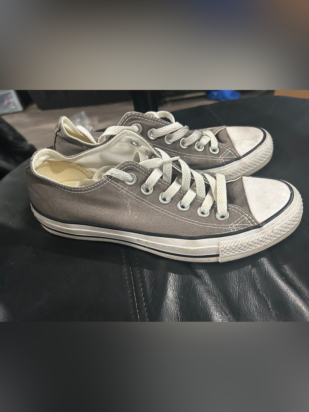 Converse White and Black Women’s Size 37.5 Canvas Sneakers Label
